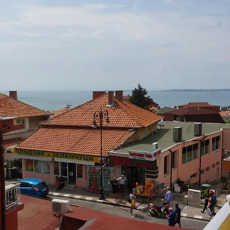 Seaside In The Center Of بيت ضيافة